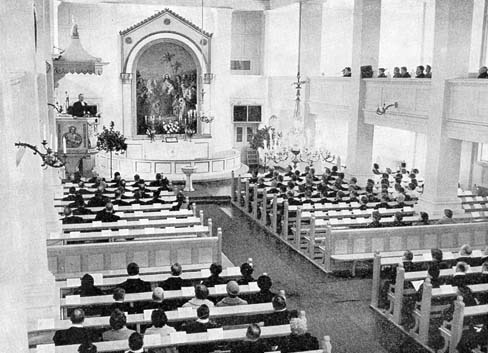 Valokuvat kirjasta Kauppakorkeakoulun promootiot 1928-1955